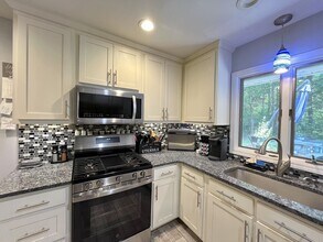 9075 Cobb Rd in Christiana, TN - Building Photo - Building Photo