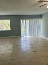 5031 NW 6th St in Delray Beach, FL - Building Photo - Building Photo