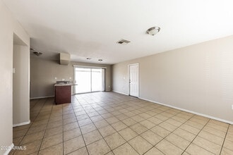 2028 N 48th Ln in Phoenix, AZ - Building Photo - Building Photo