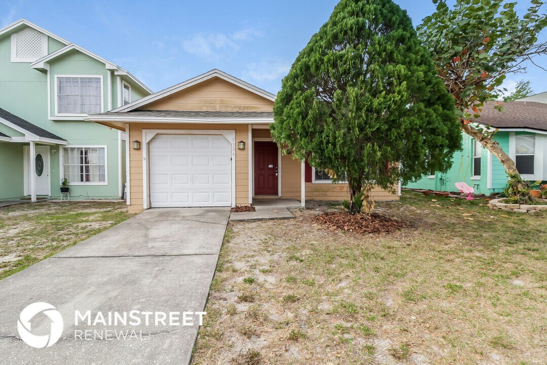 9304 Daney St in Gotha, FL - Building Photo