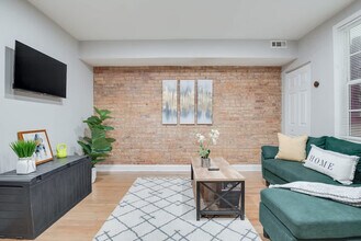 1255 Raum St NE, Unit SI ID1388283P in Washington, DC - Foto de edificio - Building Photo