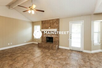 6449 Whitehurst Dr in Watauga, TX - Building Photo - Building Photo