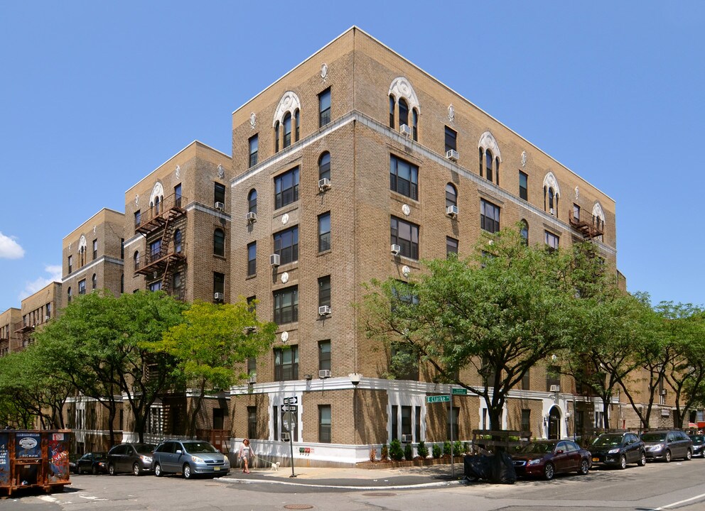 1325 Grand Concourse in Bronx, NY - Building Photo