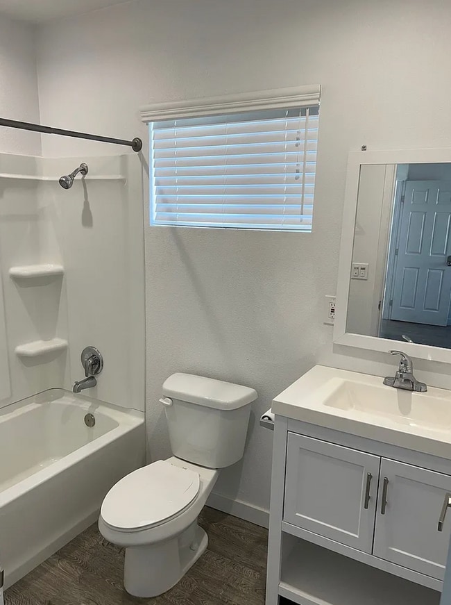 property at 572 N Cambridge St