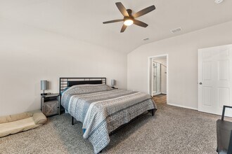 7100 Canadian Dr in China Spring, TX - Building Photo - Building Photo