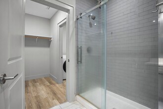 2501 Bienville Blvd in Ocean Springs, MS - Building Photo - Building Photo