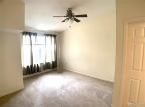 5765 N Genoa Way in Aurora, CO - Building Photo - Building Photo