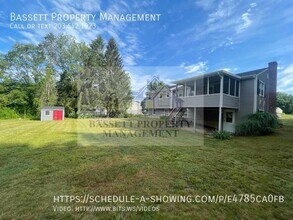 45 Carriage Dr in North Haven, CT - Building Photo - Building Photo