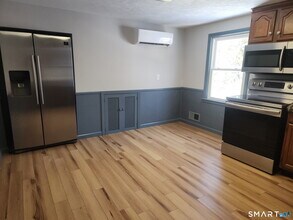 81 Middlefield St in Middletown, CT - Building Photo - Building Photo