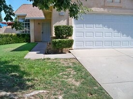 3717 Wilmington Way in Modesto, CA - Building Photo