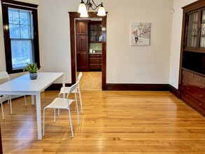 28 Putnam Ave, Unit 1 in Cambridge, MA - Building Photo - Building Photo