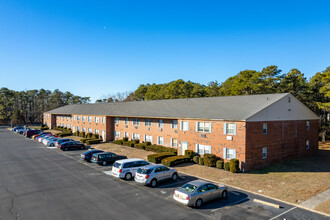 Sandpiper Condominiums in Mays Landing, NJ - Building Photo - Building Photo