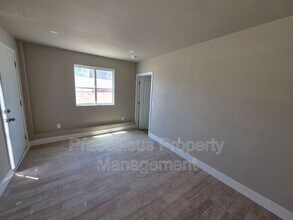 2006 J Ave in National City, CA - Building Photo - Building Photo
