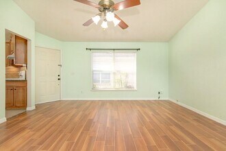 9921 Dean Cove Ln in Orlando, FL - Building Photo - Building Photo