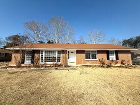 3145 Woodfern Dr in Montgomery, AL - Building Photo