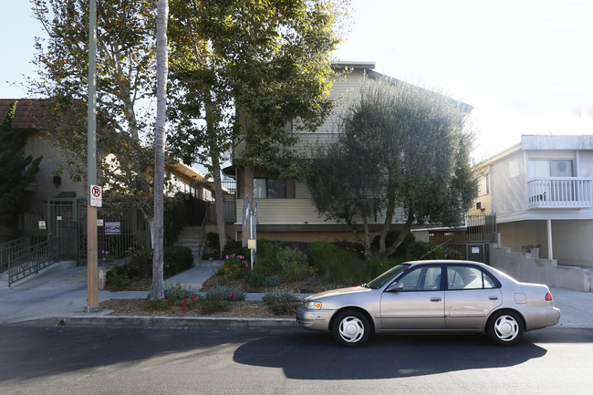 3430 Jasmine Ave in Los Angeles, CA - Building Photo - Building Photo