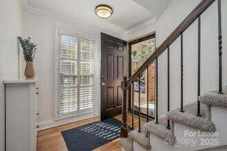 9005 Nolley Ct in Charlotte, NC - Building Photo - Building Photo