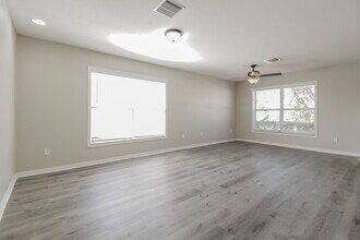 1915 Crestridge Dr in Clermont, FL - Building Photo - Building Photo