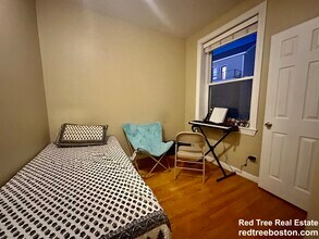 17 Highgate St, Unit 4 in Boston, MA - Building Photo - Building Photo