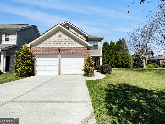 property at 241 Daisy Cir