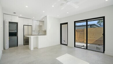 1119 W Las Olas Blvd, Unit 1119 W Las Olas Blvd in Fort Lauderdale, FL - Building Photo - Building Photo