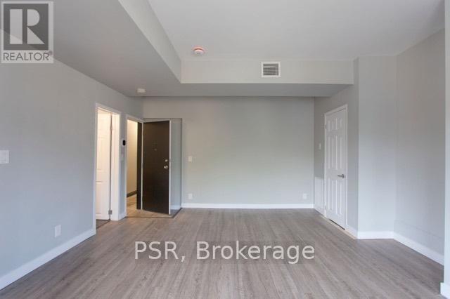 205-205 Gerrard St E in Toronto, ON - Building Photo - Building Photo