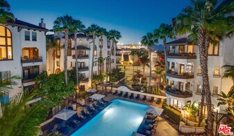 6260 W 3rd St in Los Angeles, CA - Building Photo
