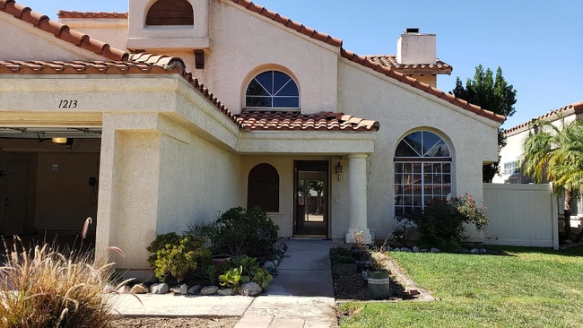 property at 1213 Jasmine St