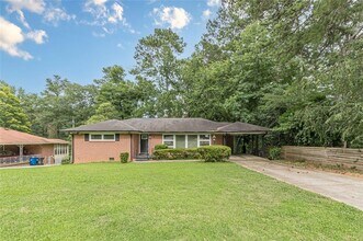 2314 Bryant Dr in East Point, GA - Building Photo - Building Photo