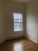 30 Phillips St, Unit 2 in Boston, MA - Building Photo - Building Photo