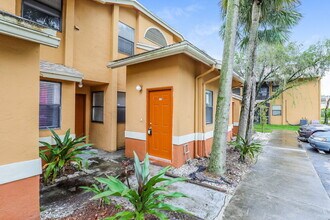 2531 NW 56th Ave in Lauderhill, FL - Building Photo - Building Photo