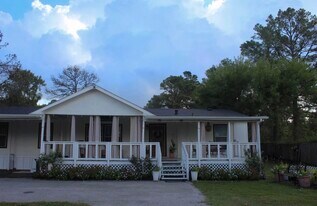 19130 FM 2100 Rd in Crosby, TX - Building Photo