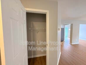 7119 Henderson Valley Ln in Charlotte, NC - Building Photo - Building Photo