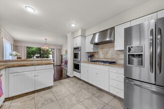 4953 Lakeridge Terrace W in Reno, NV - Building Photo - Building Photo