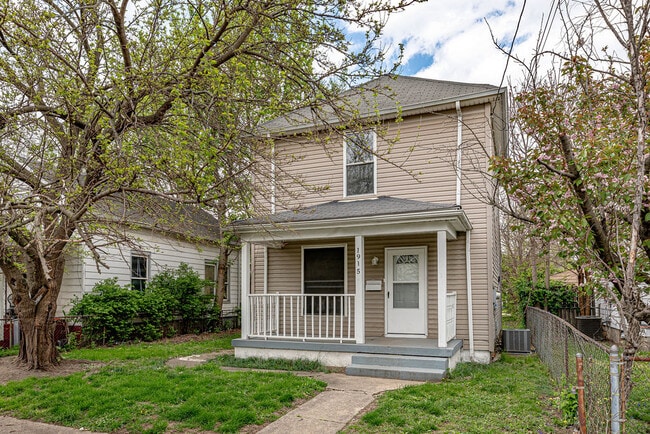 1915 Woodlawn Ave in Middletown, OH - Building Photo - Building Photo