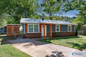 3908 W Oak Way SW in Huntsville, AL - Building Photo - Building Photo