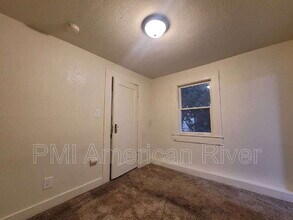 1224 V St in Sacramento, CA - Building Photo - Building Photo