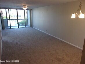 300 Columbia Dr in Cape Canaveral, FL - Building Photo - Building Photo