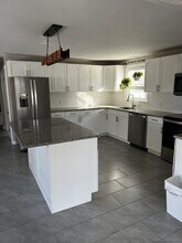 61 Eugene St in Leominster, MA - Foto de edificio - Building Photo