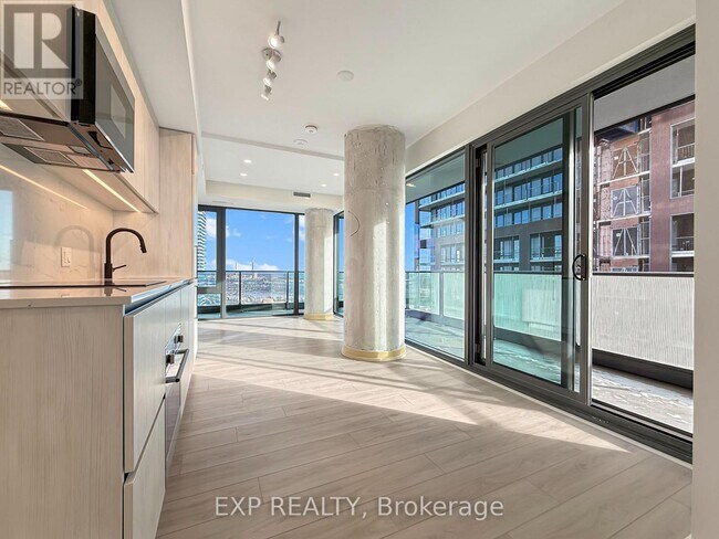 35 Parliament St in Toronto, ON - Building Photo - Building Photo