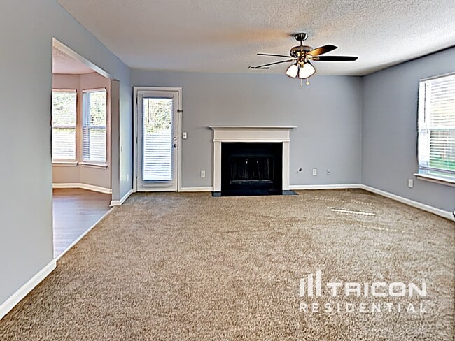 4006 Shaded Oasis Ln in Villa Rica, GA - Building Photo - Building Photo