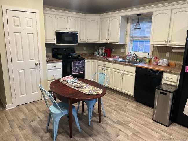 146 Beebe Farms Rd in Coventry, CT - Building Photo - Building Photo