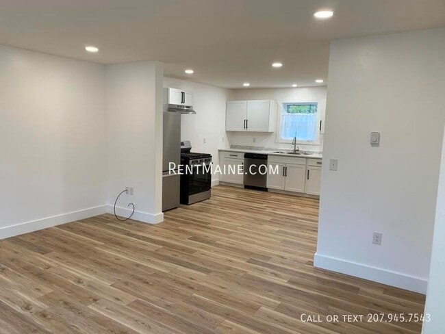 167 Kennebec Rd in Hampden, ME - Building Photo - Building Photo