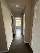 5002 NW Cache Rd in Lawton, OK - Foto de edificio - Building Photo