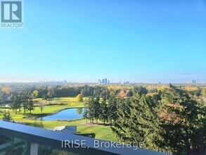 397 Royal Orchard Blvd in Markham, ON - Building Photo - Building Photo