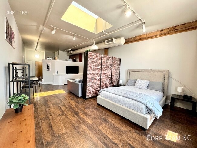 property at 706 Broadway Blvd