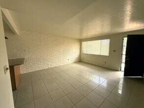 1655 N Van Buren Ave in Tucson, AZ - Building Photo - Building Photo