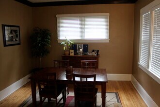 1108 Jefferson St NE, Unit 1 in Minneapolis, MN - Foto de edificio - Building Photo