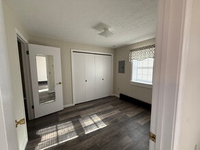 4230 Harmont Ave NE in Canton, OH - Foto de edificio - Building Photo