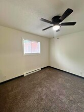 1510 E Gateway Cir S in Fargo, ND - Foto de edificio - Building Photo